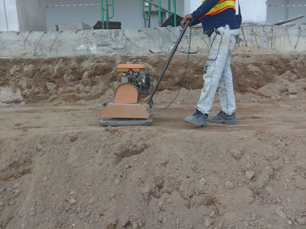 重庆安云途汽车电瓶型号参数对比与选型建议