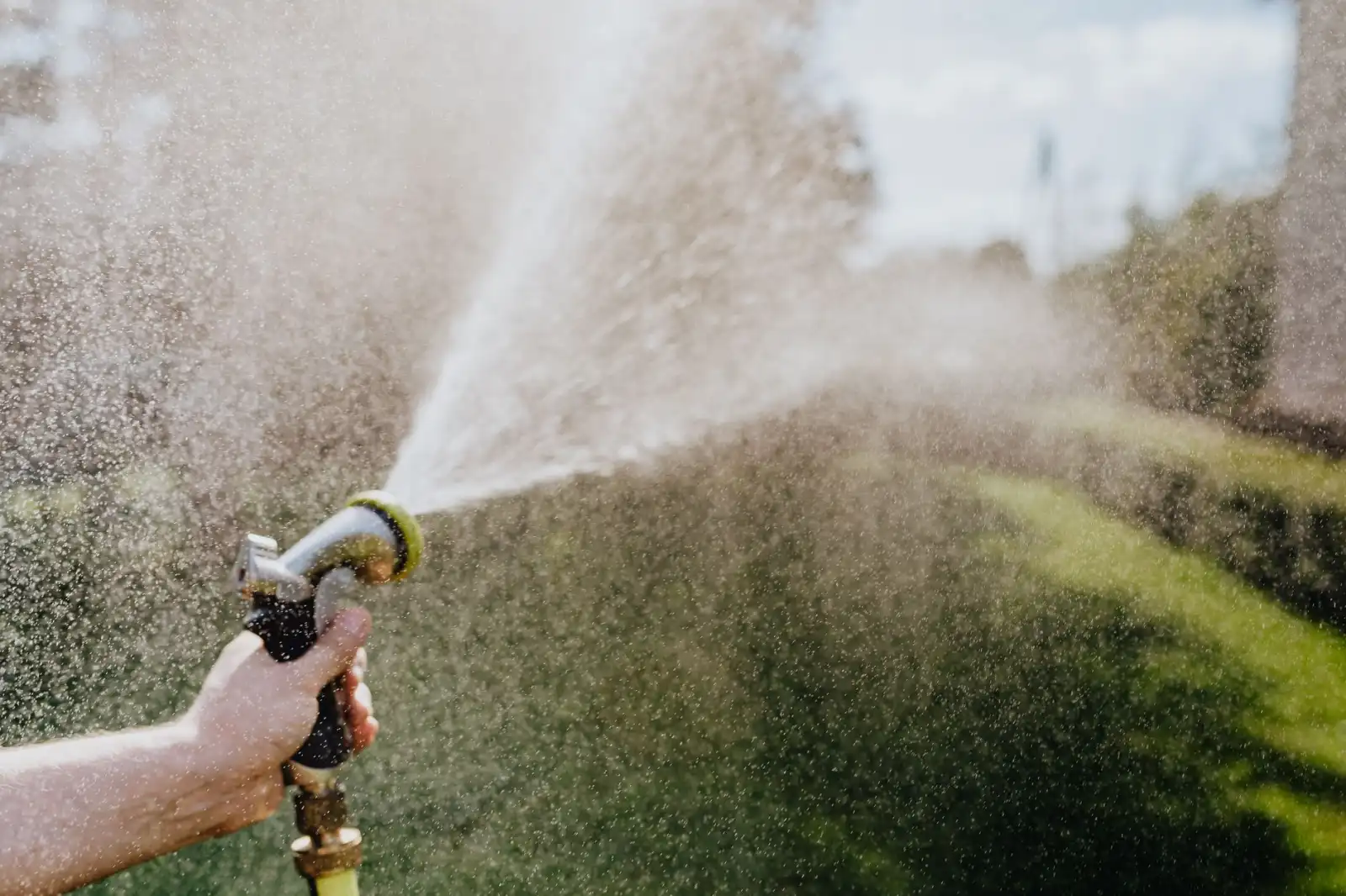 重庆汽修厂常用汽车电瓶型号与适配性技术解析
